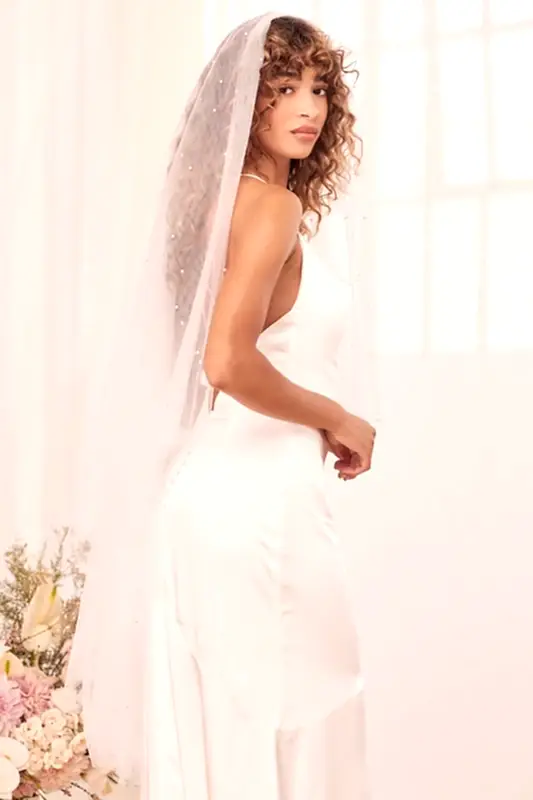 Forever Promise White Mesh Pearl Veil