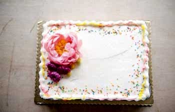 DIY Wedding Cake Grocery Store Sheet Cake (1)