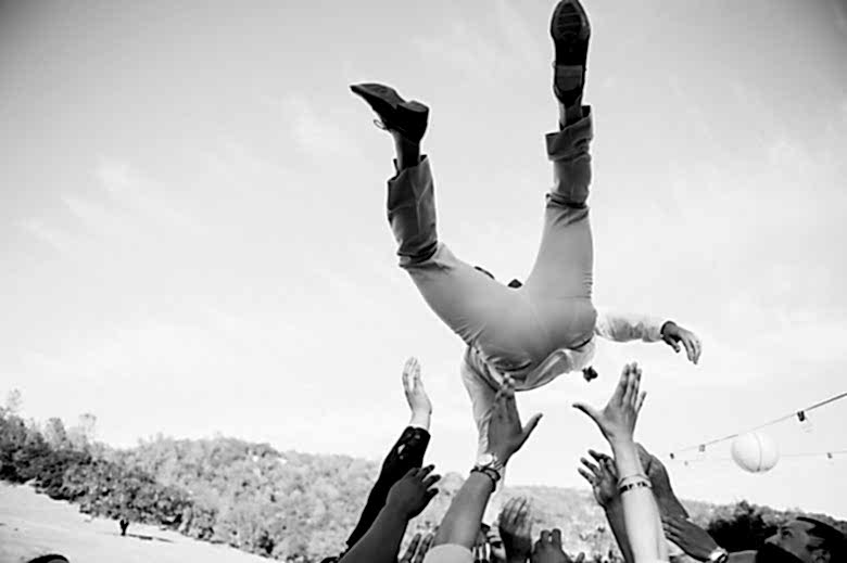 Get Sh*t Done: Wedding Music—DIY or DJ? | A Practical Wedding (2)