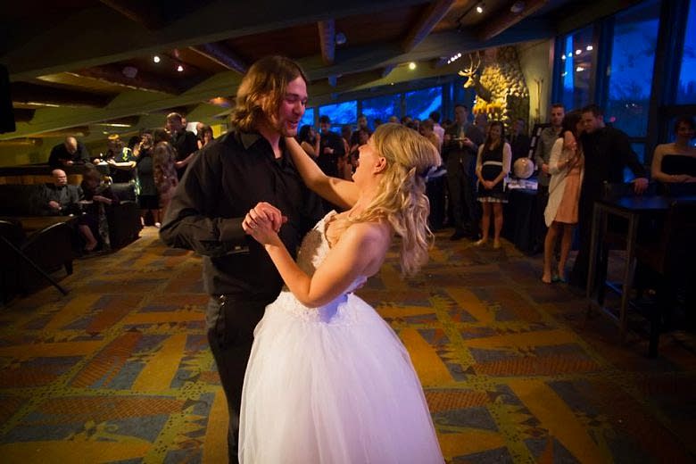 Ski Wedding | A Practical Wedding (23)