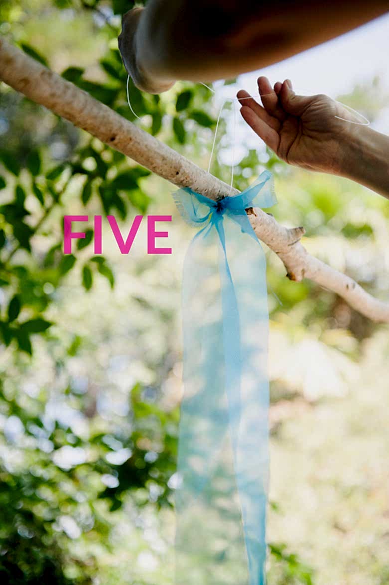 GIRLS INSPIRED WEDDING ARCH | A PRACTICAL WEDDING