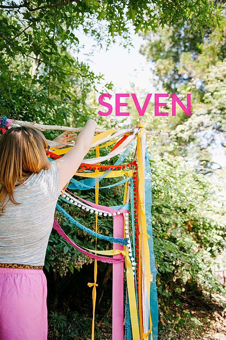 GIRLS INSPIRED WEDDING ARCH | A PRACTICAL WEDDING