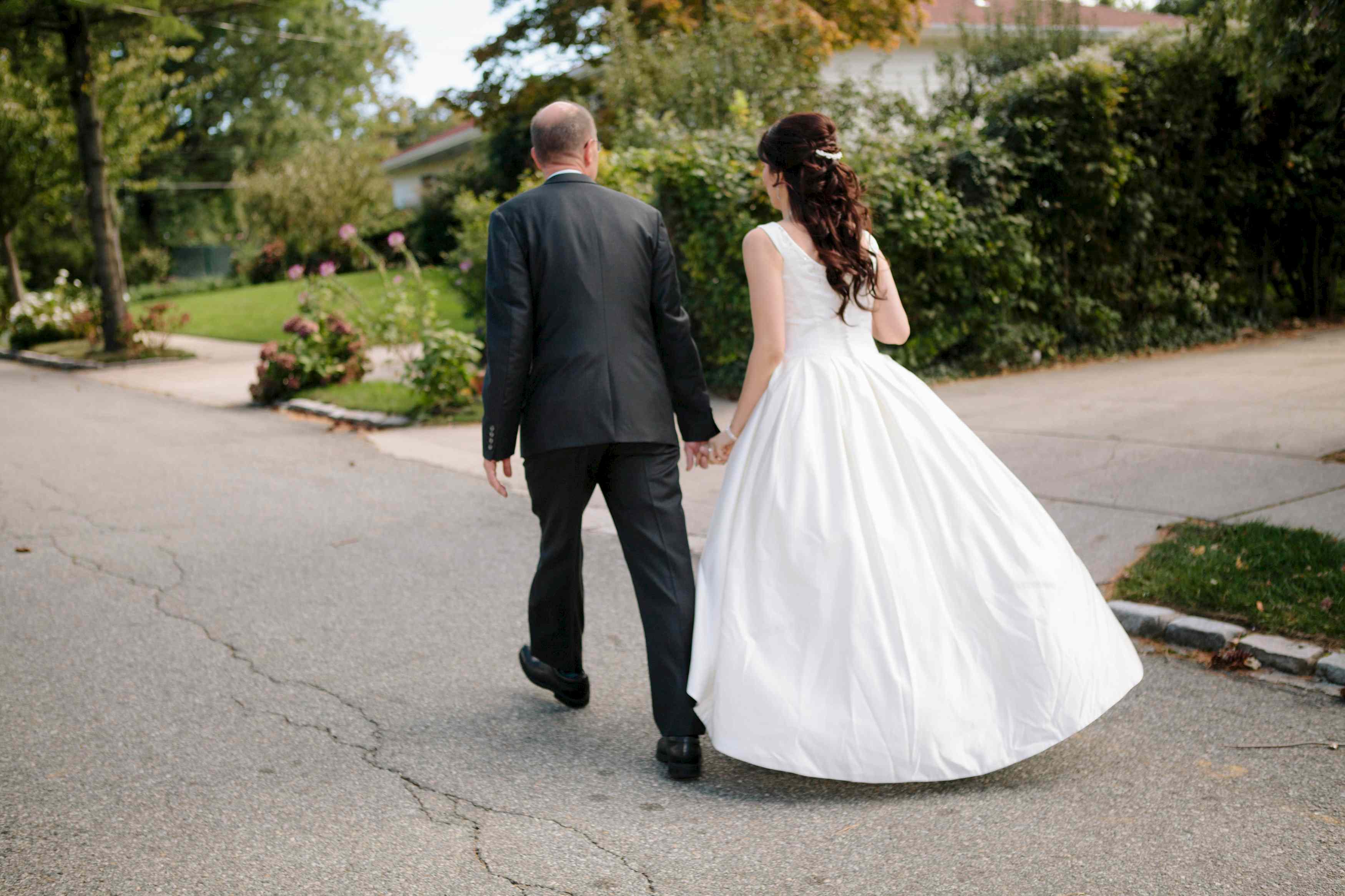 How We: Planned a $6,500 Restaurant Wedding in Queens, NY | A Practical Wedding (29)