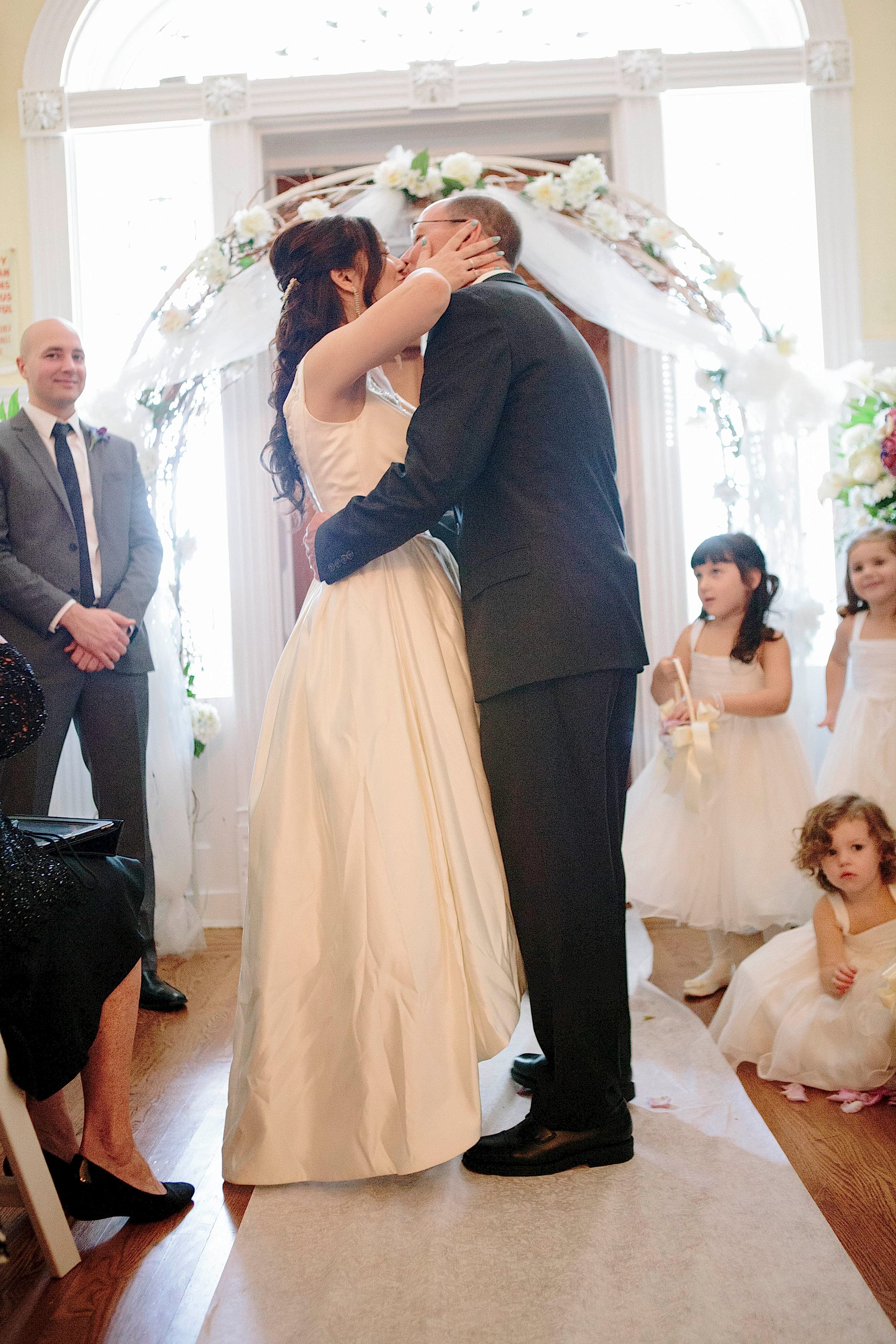 How We: Planned a $6,500 Restaurant Wedding in Queens, NY | A Practical Wedding (17)