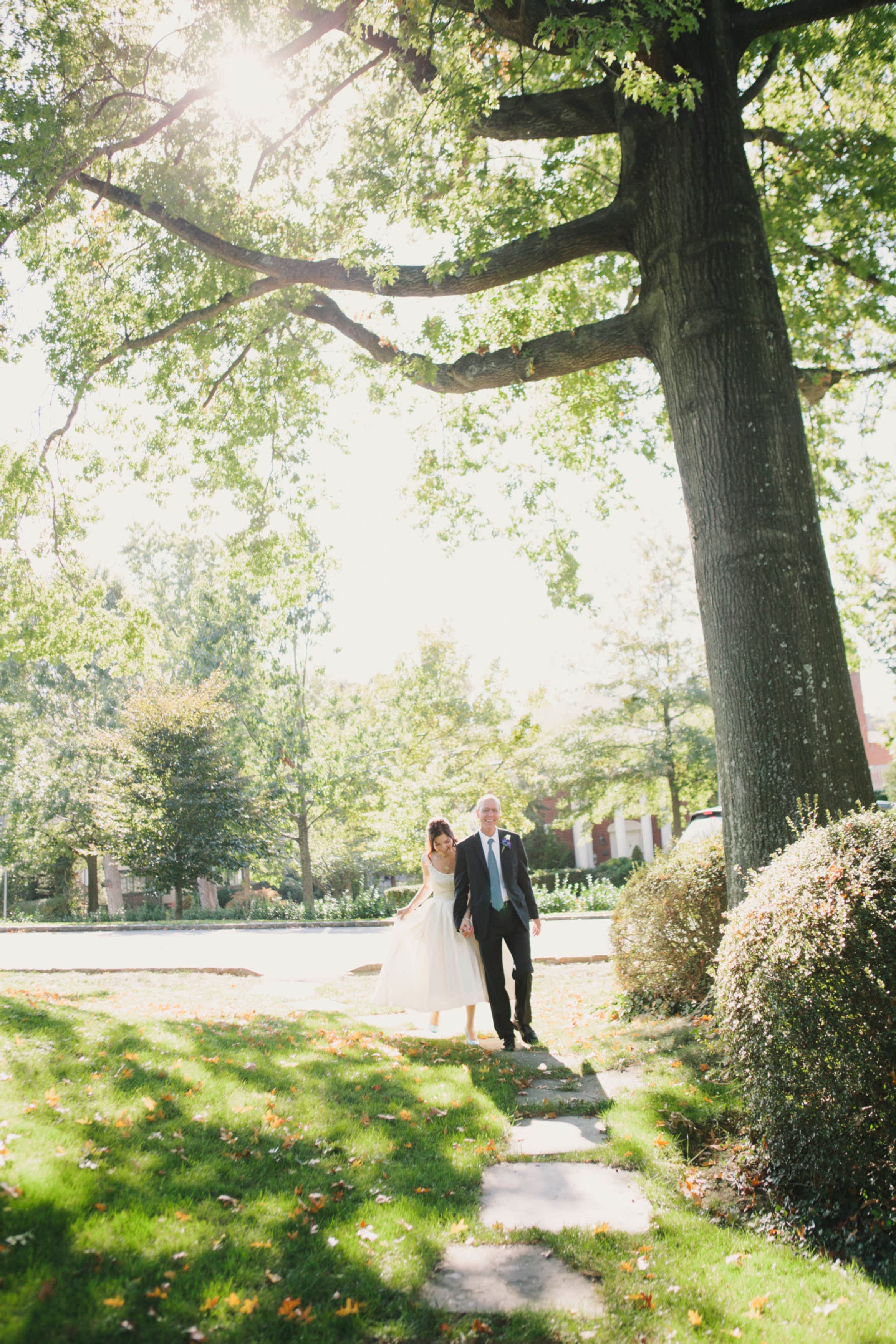 How We: Planned a $6,500 Restaurant Wedding in Queens, NY | A Practical Wedding (11)