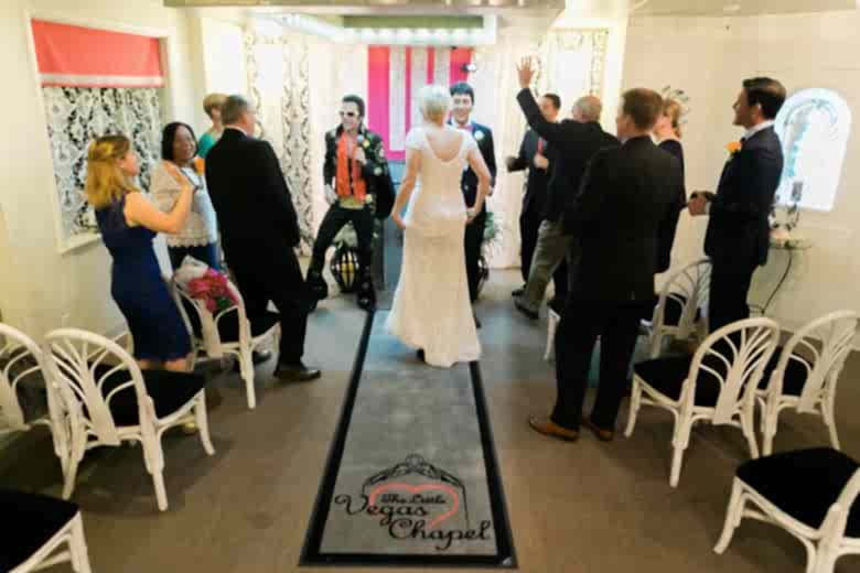 alternative elvis elopement in vegas 12