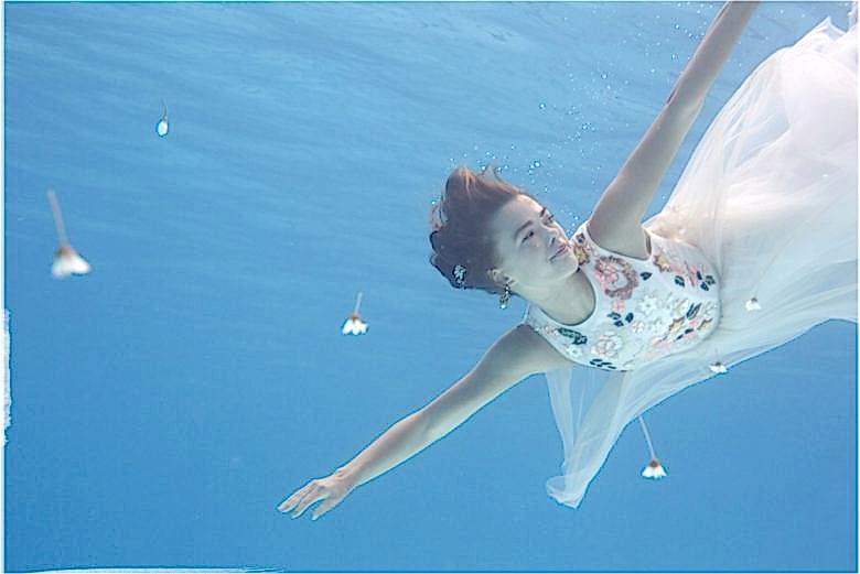 051215_Summer_Lookbook_BINS_slide_08_
