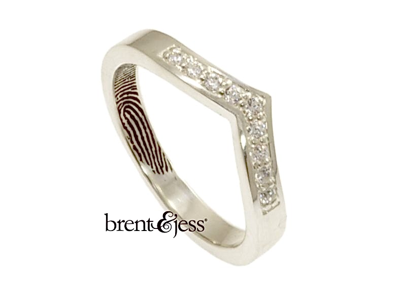 v shaped ring with diamonds