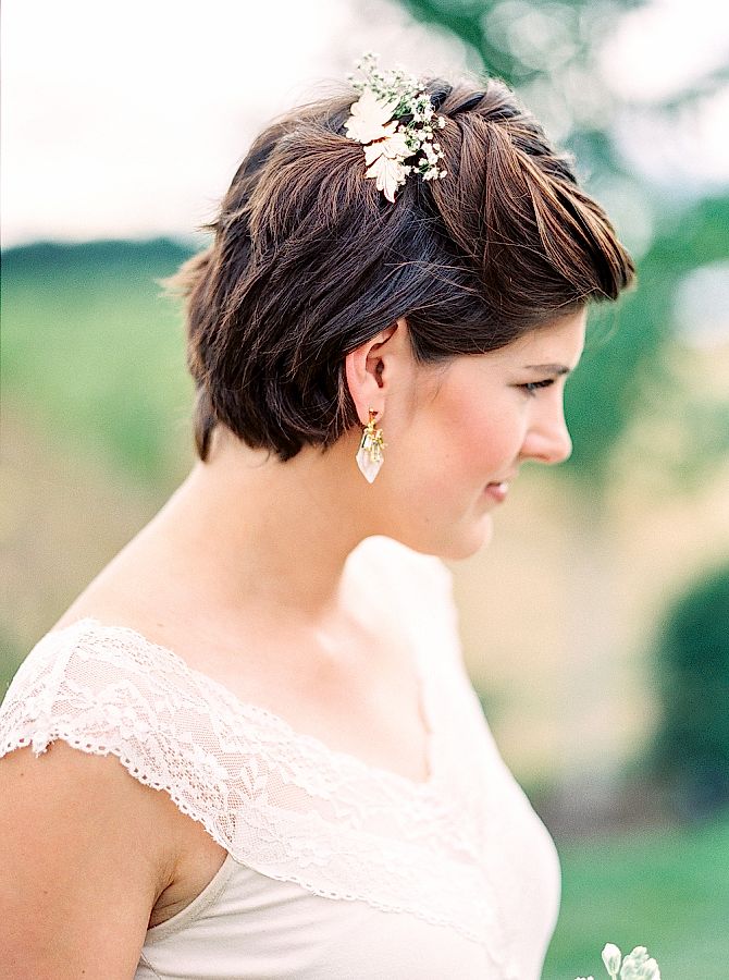 short hair half up half down bridesmaid