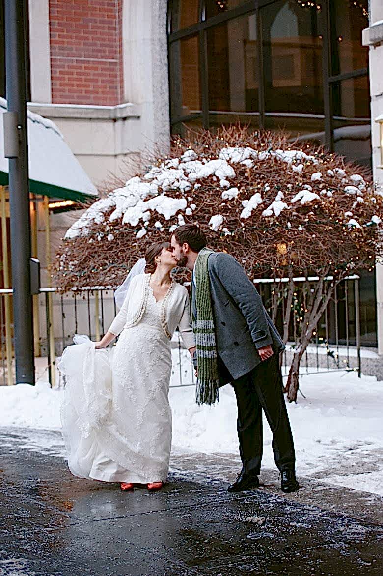 winter wedding in the snow