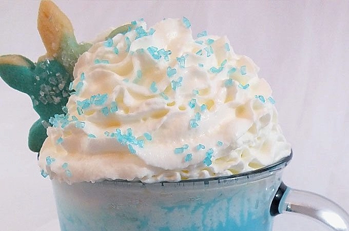 hot vanilla milk drink