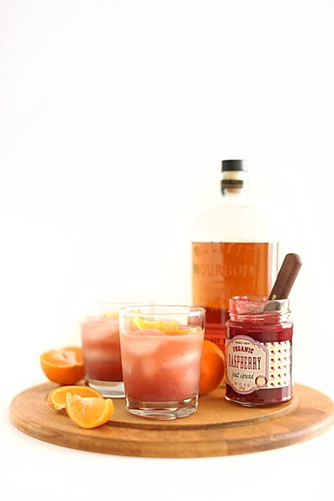 winter bourbon smash cocktail