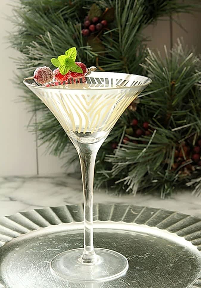 winter cosmo cocktail