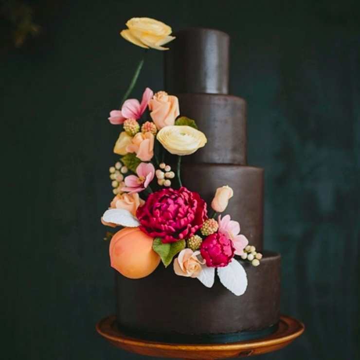 dark chocolate wedding cake