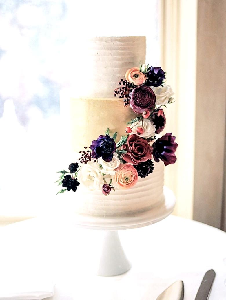 floral and metallic wedding cake