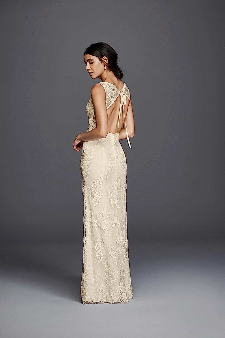 Flower Lace V-Neck Wedding Dress with Empire Waist
