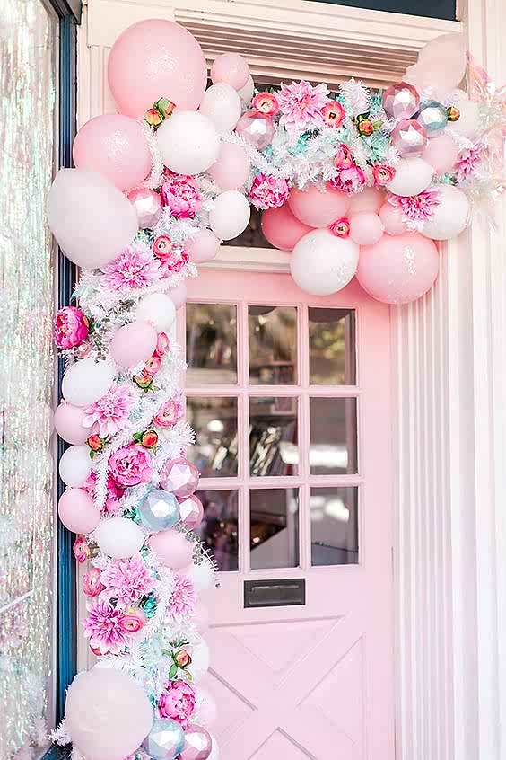 balloon and ornament door decoration