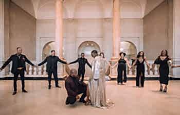 Wedding couple at the center of a circle