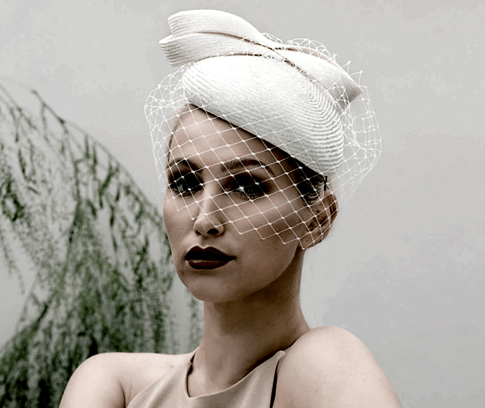 Birdcage veil nest hat