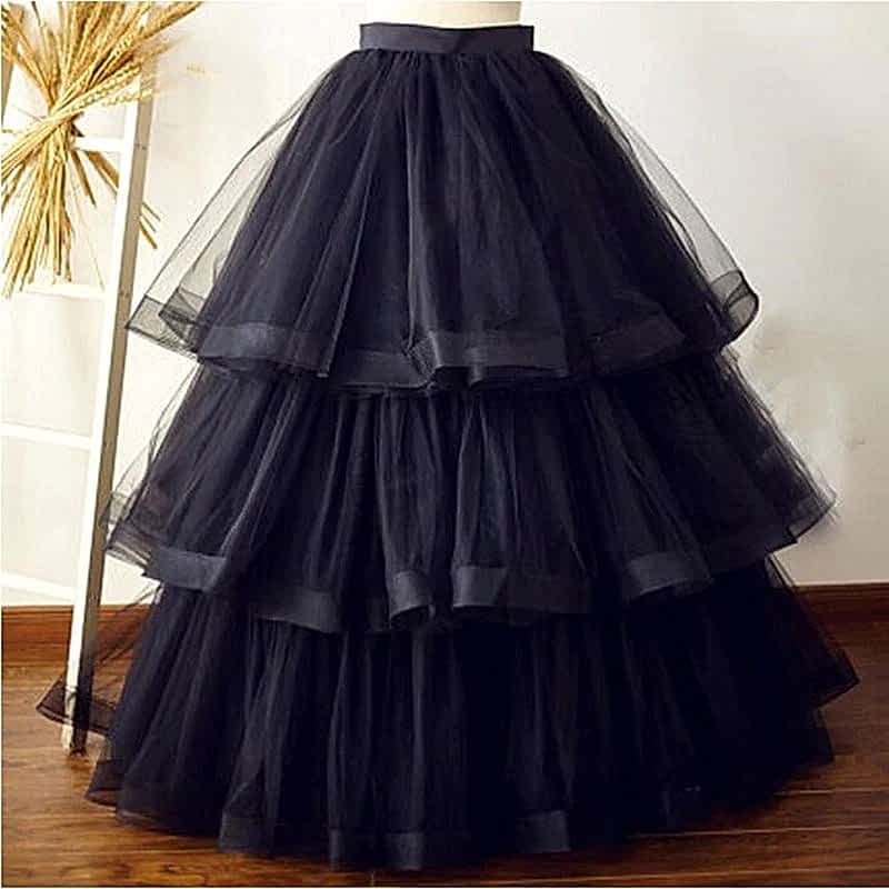 Tiered pleated skirt.