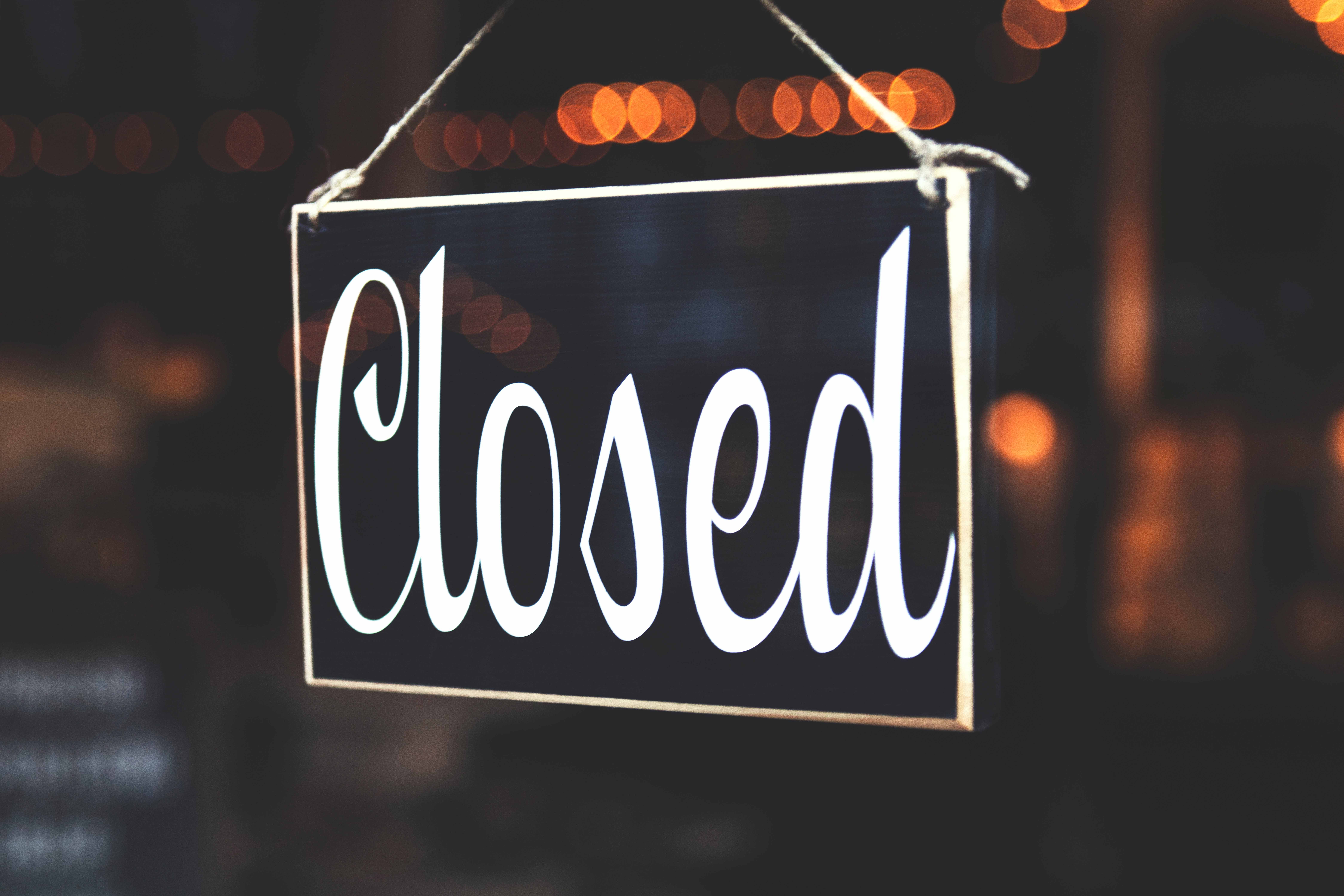 Wedding Cancelled Sign for coronavirus wedding cancellation