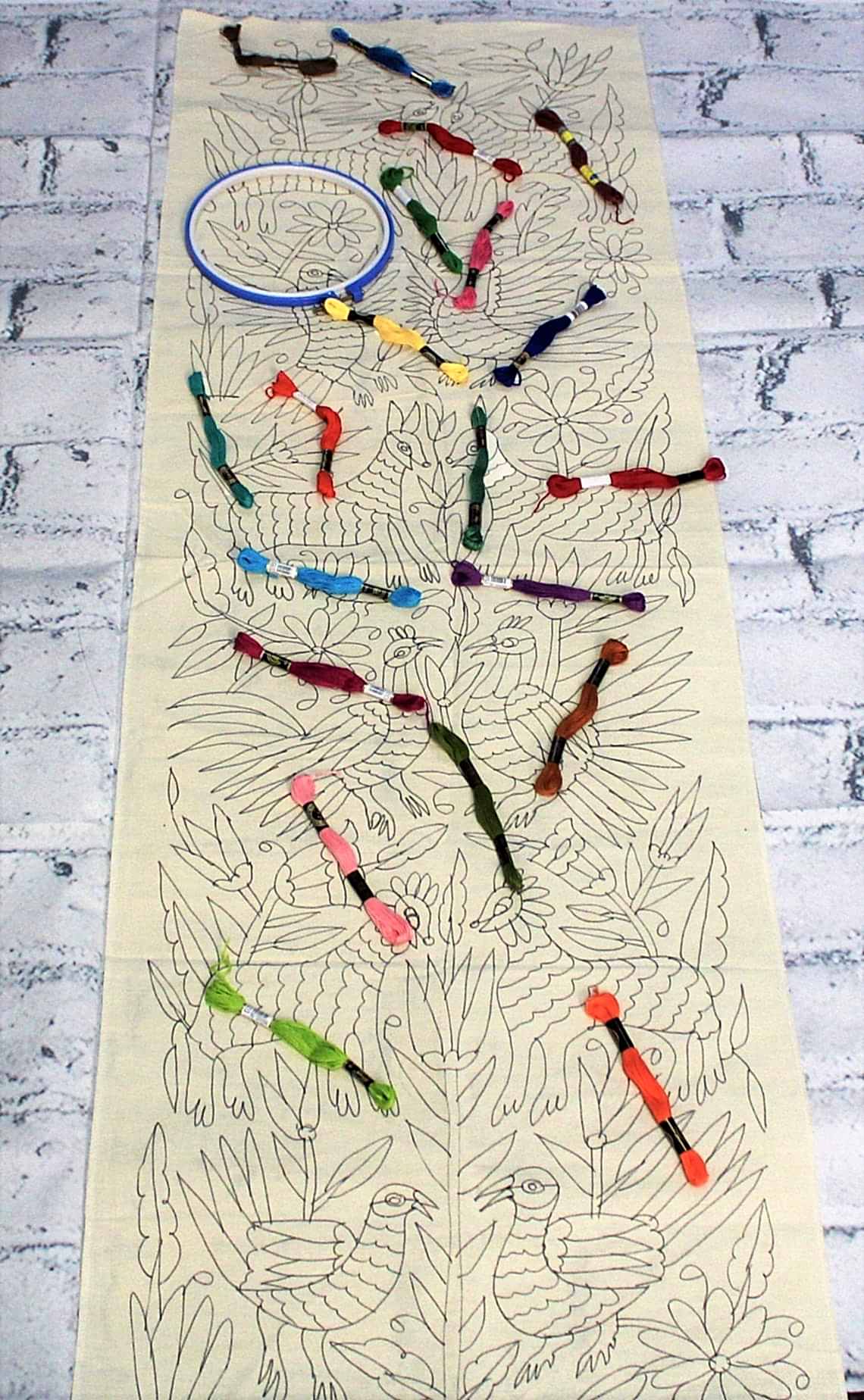 diy embroidered runner