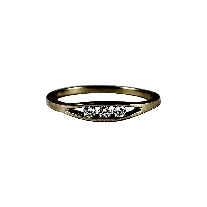 floating diamond band